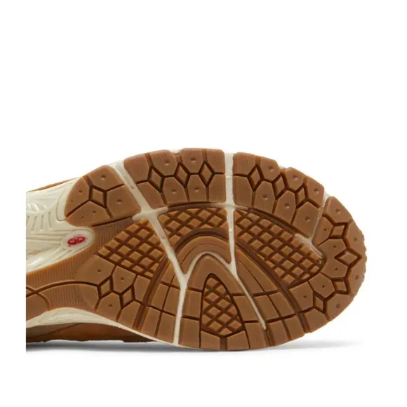 New Balance 2002R TOBACOO - Picture 6 of 9